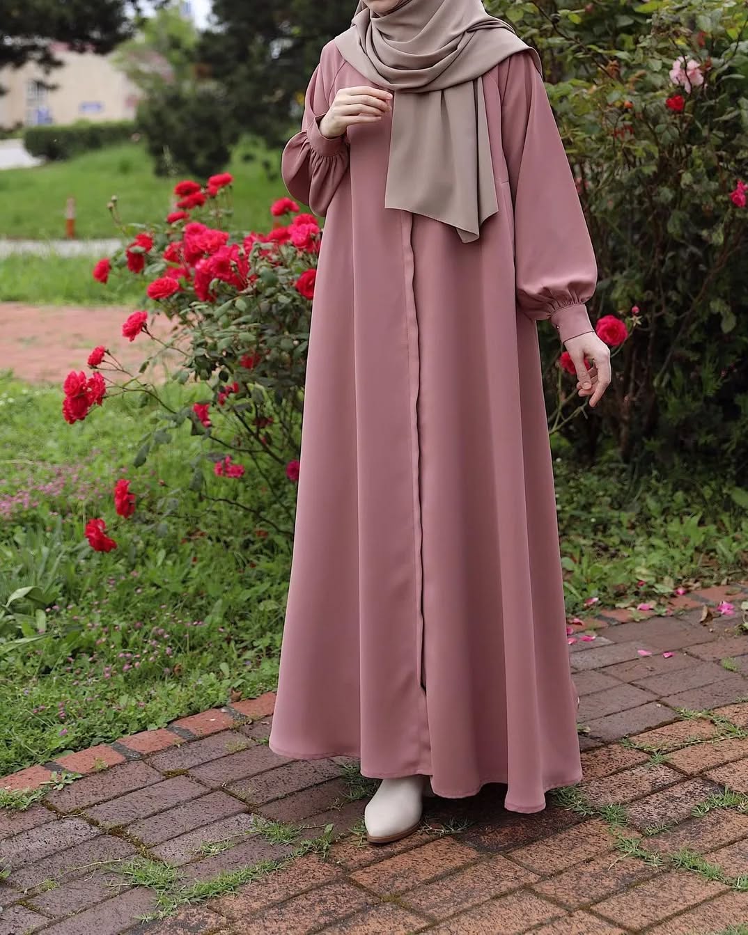Pink Bloom Abaya