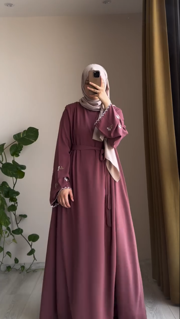 Elegant Flow Abaya