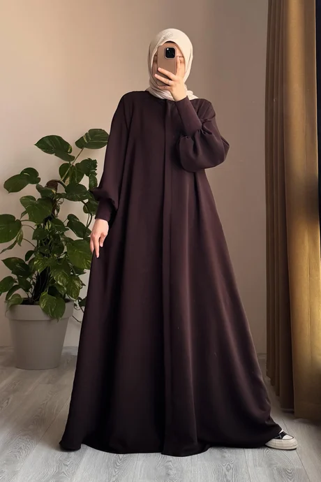 Raven Flow Abaya